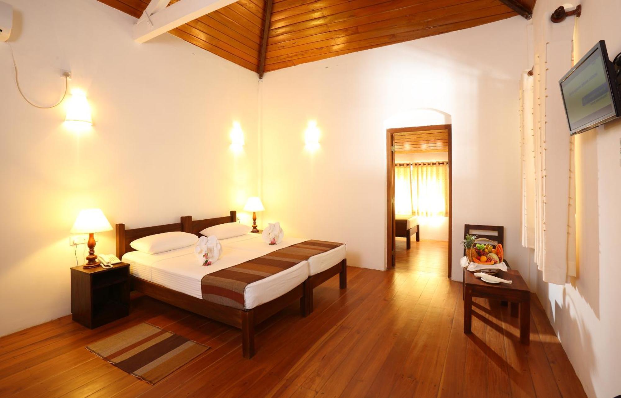 The Sanctuary At Tissawewa Hotel Anuradhapura Ngoại thất bức ảnh