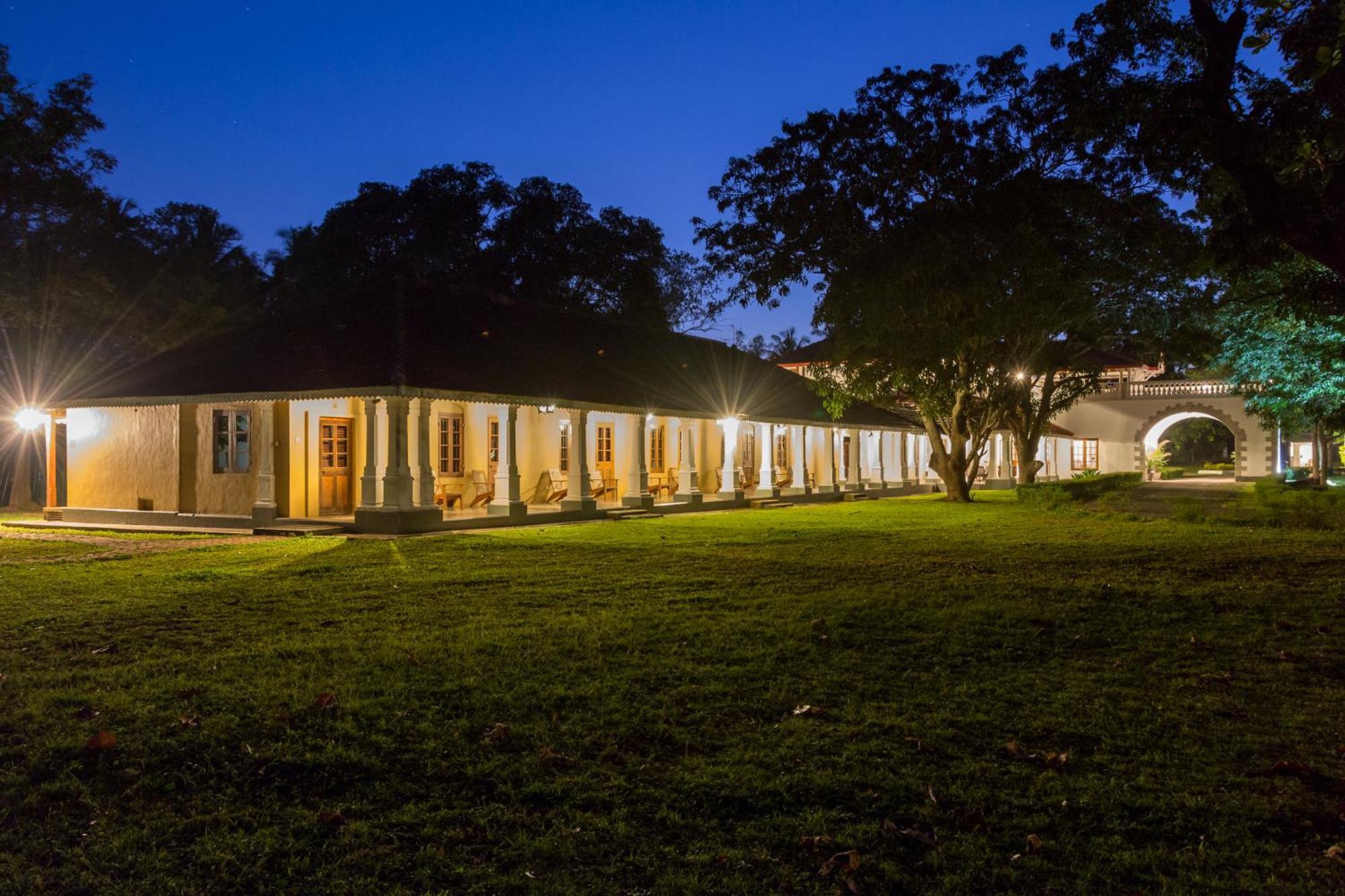 The Sanctuary At Tissawewa Hotel Anuradhapura Ngoại thất bức ảnh